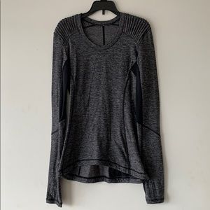 grey long sleeve lulu top
